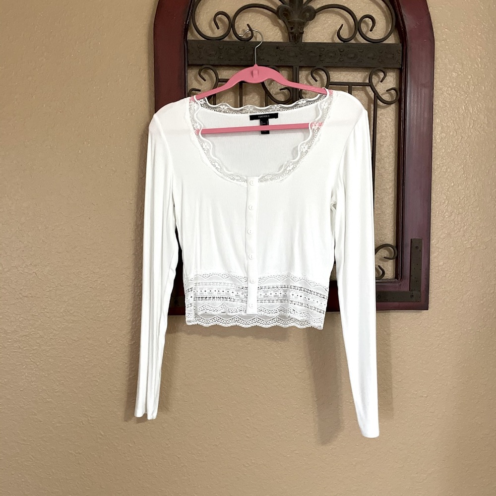 White crop top